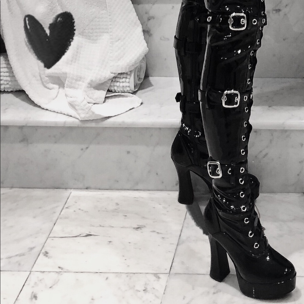 OVER THE KNEE SEXY PLATFORM LACE-UPS